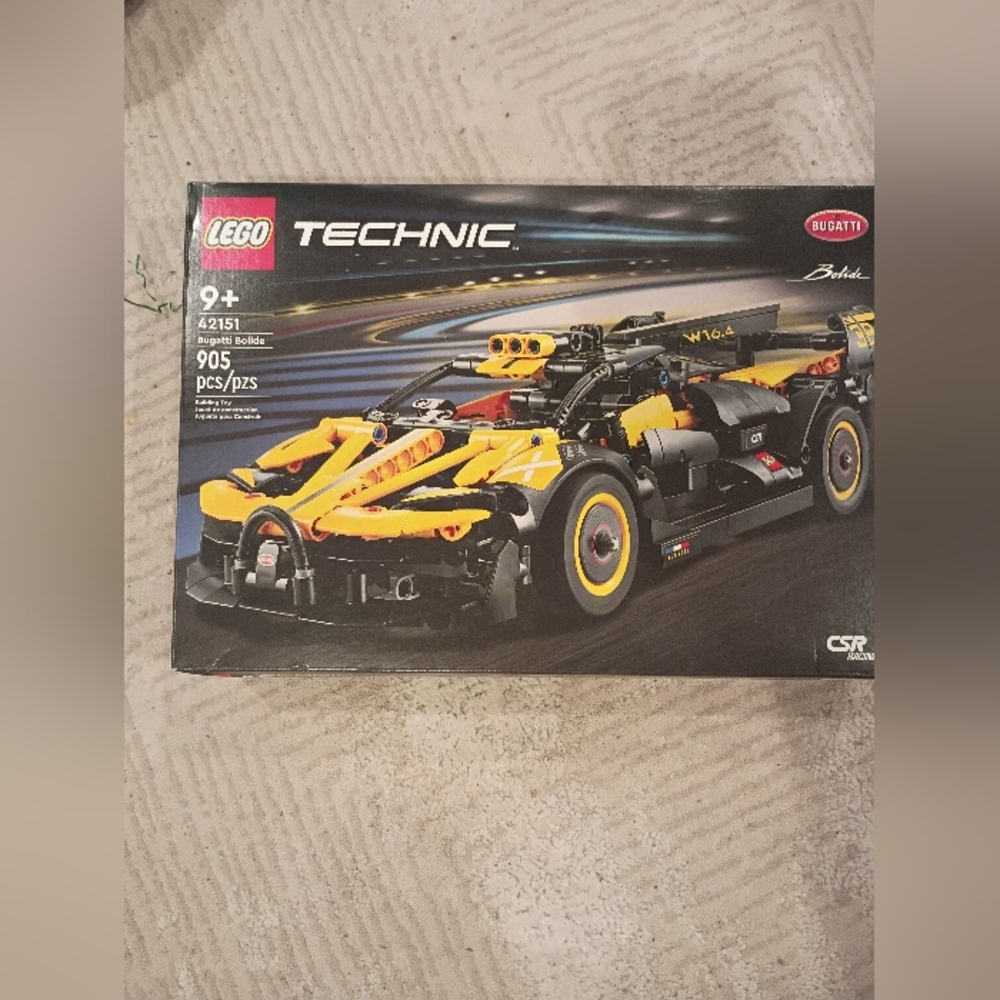 LEGO Technic Bugatti Chiron in Yellow and Black